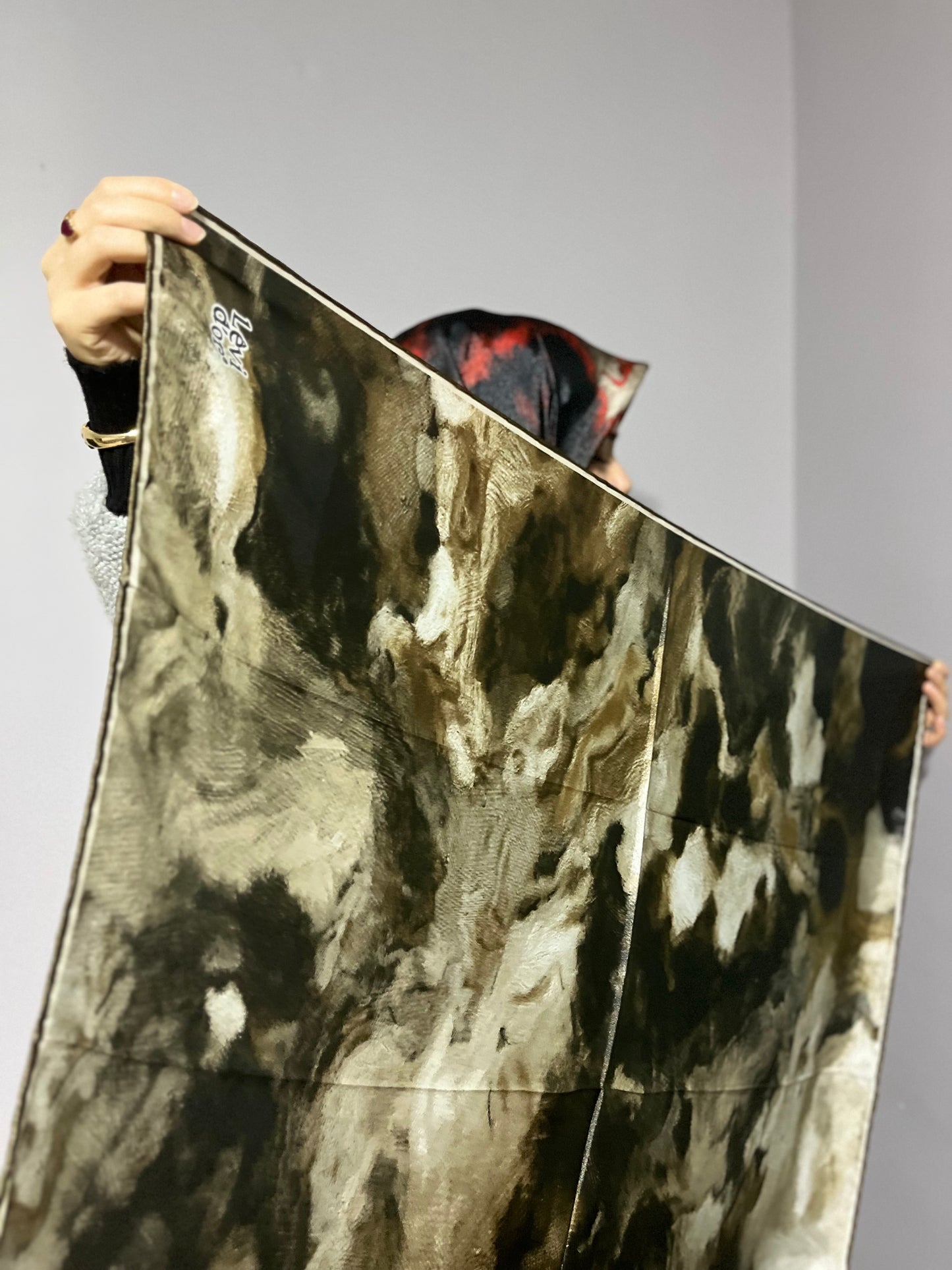 Levidor Kristal Eşarp