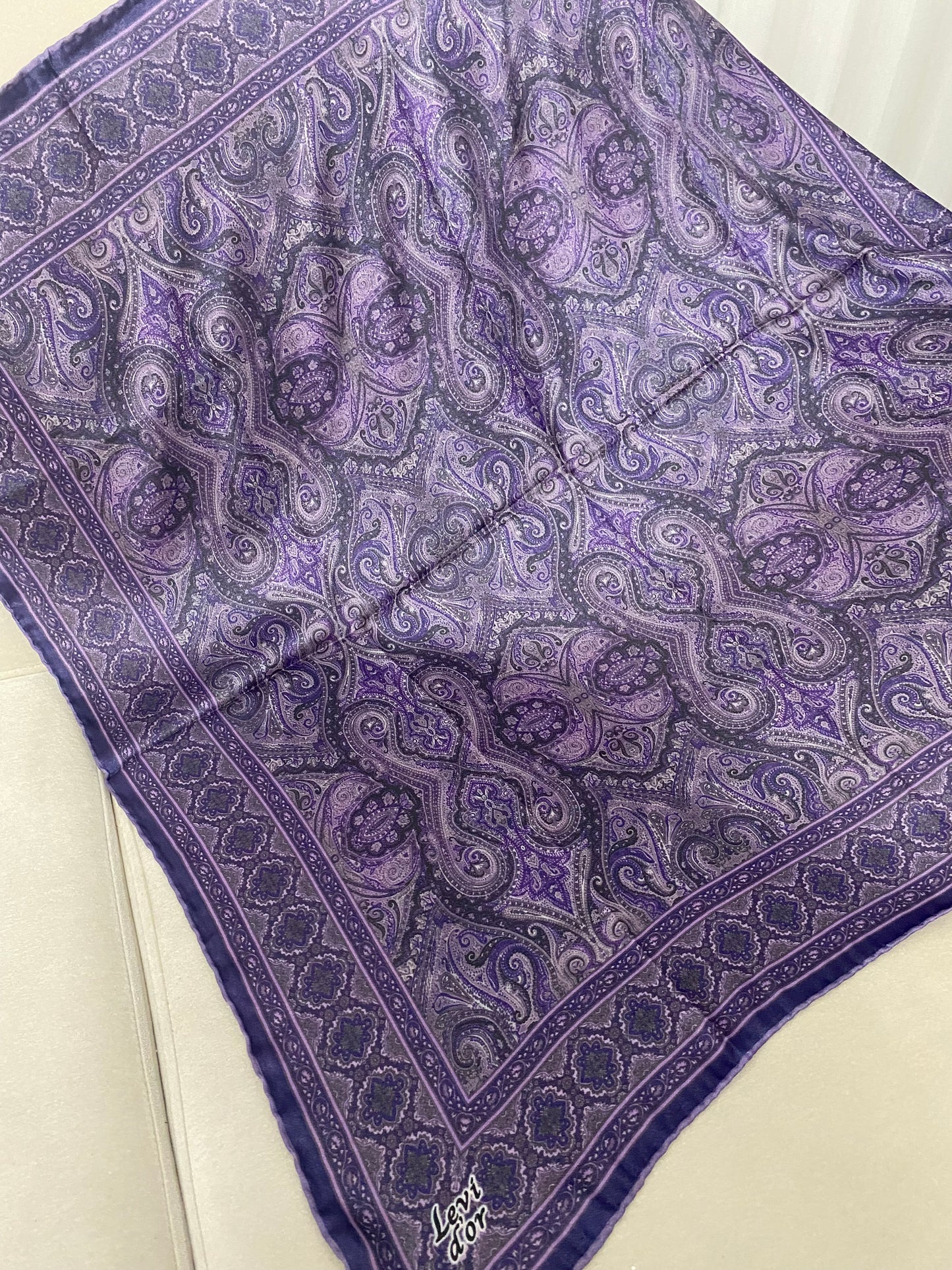 Levidor Kristal Eşarp